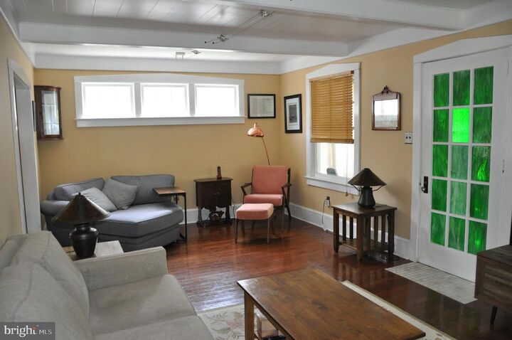 Property Photo:  527 Dwight Avenue  NJ 08107 