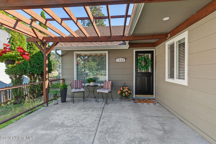 Property Photo:  1402 E Gilbert Ave  ID 83815 