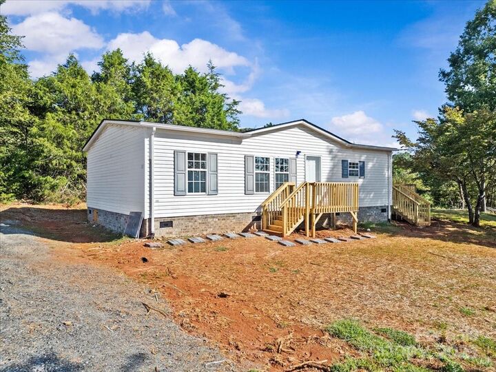 Property Photo:  282 Bob Hardin Road  NC 28139 
