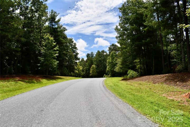 Property Photo: 257 Beacon Ridge Drive 13-12 NC 28761