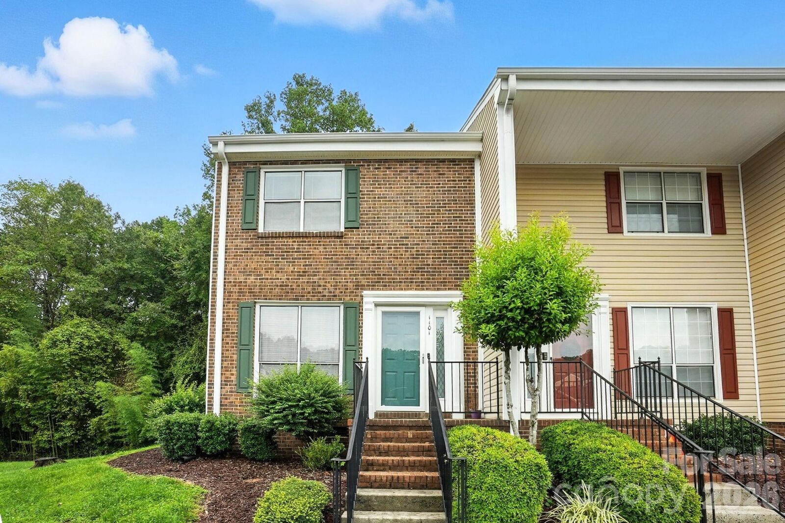 Property Photo:  1101 Surry Lane  NC 28054 