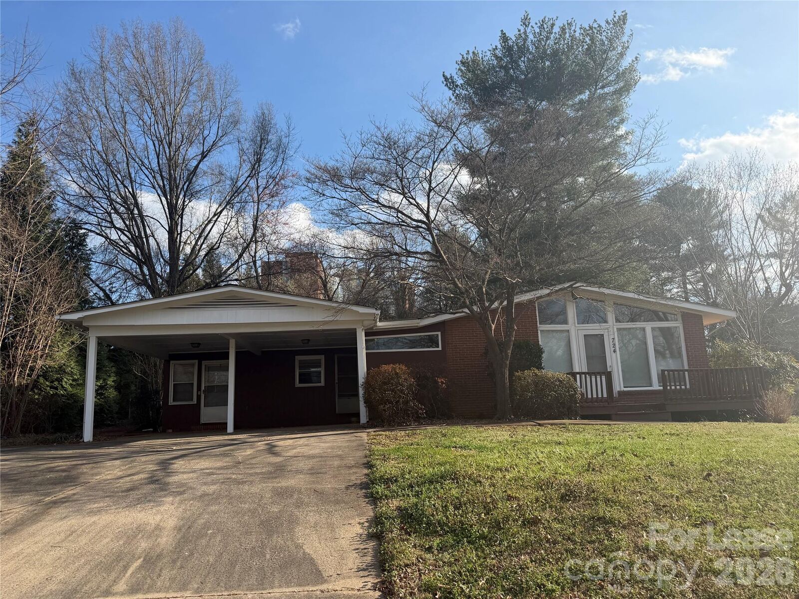 Property Photo:  724 Oakdale Drive  NC 28677 