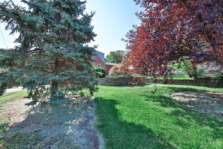 Property Photo: 5136 Broerman Avenue OH 45217