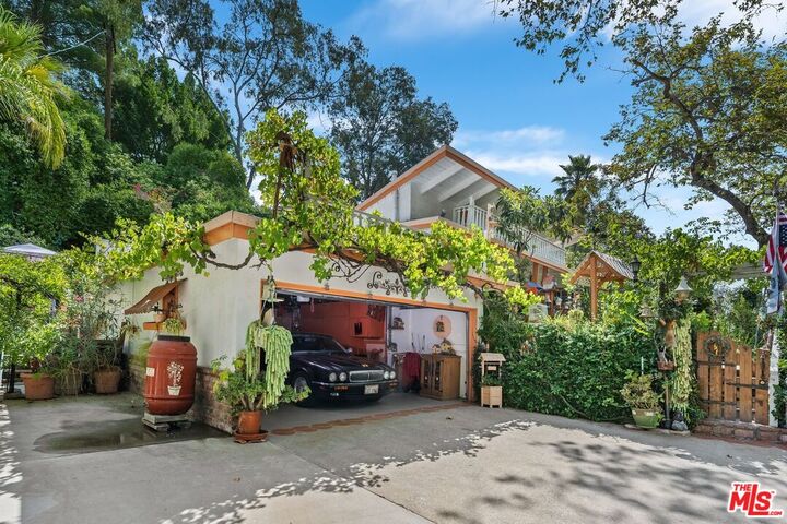 Property Photo:  1705 La Loma Rd  CA 91105 