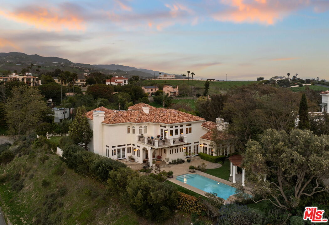 Property Photo:  6015 Galahad Rd  CA 90265 