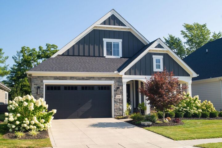 Property Photo:  5518 Seclusion Drive  OH 43081 