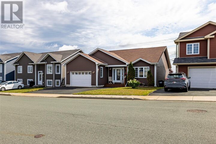 Property Photo:  42 Rosalind Street  NL A1B 0S1 