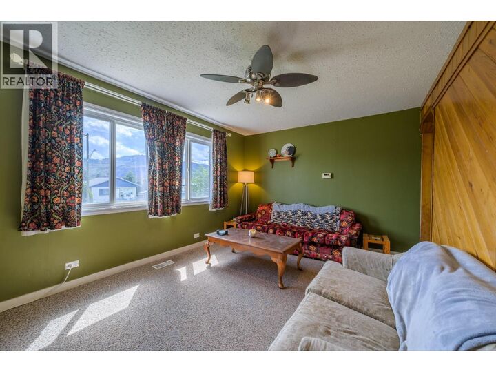 Property Photo:  1040 Moncton Avenue  BC V2B 1S4 