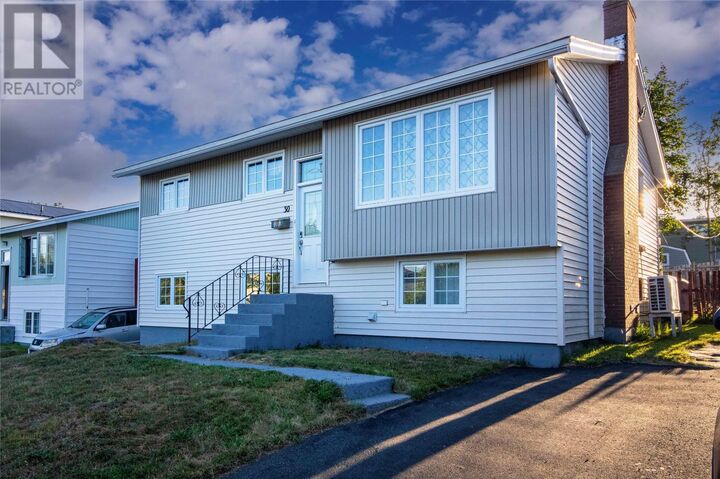 Property Photo:  30 Lloyd Crescent  NL  