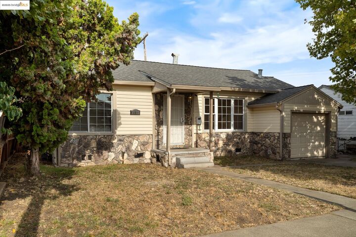 Property Photo:  605 Grennan St  CA 94591 