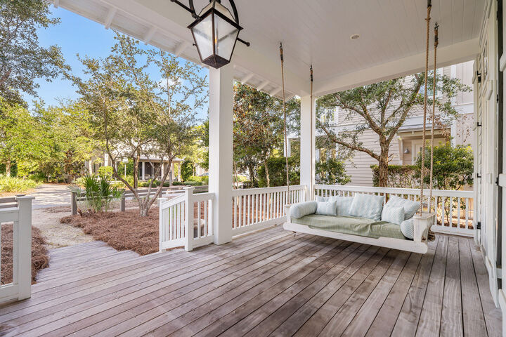 Property Photo:  120 Sunflower Street  FL 32459 