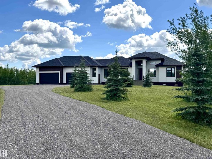 Property Photo: 50205 Rge Road 232 90 AB T4X 0K9