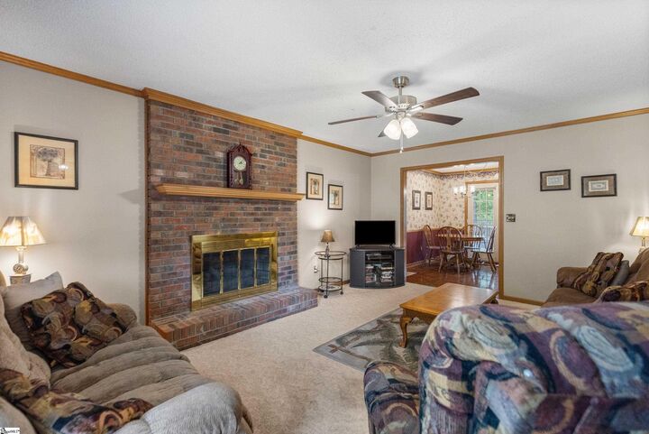 Property Photo:  6 Milford Court  SC 29687 