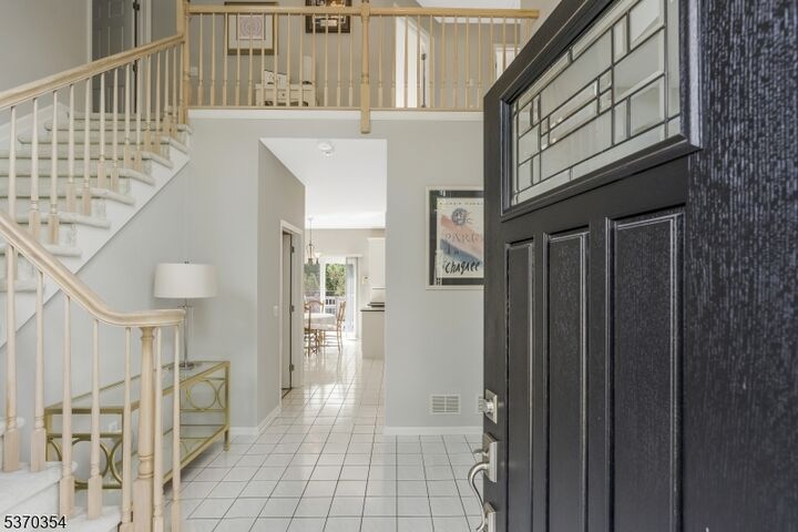 Property Photo: 9 Robin Ct NJ 08869