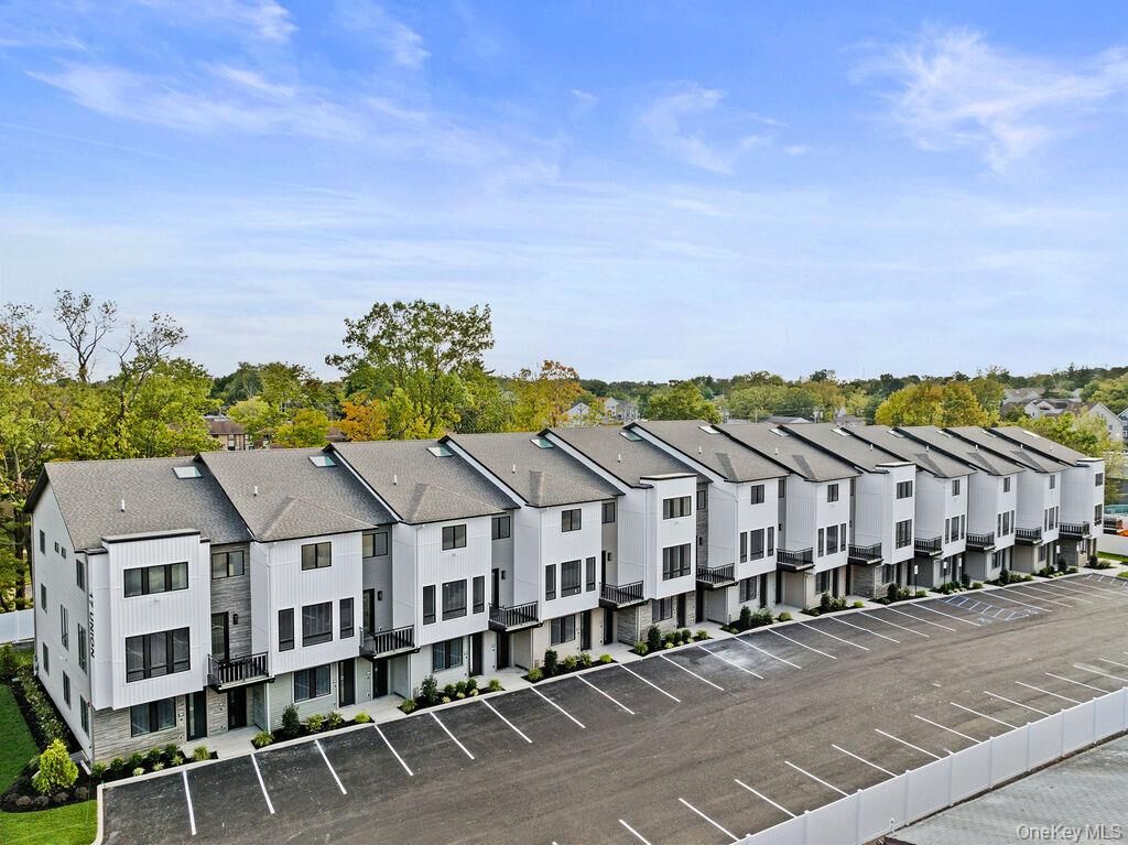 Property Photo:  17 Union Road 203  NY 10977 