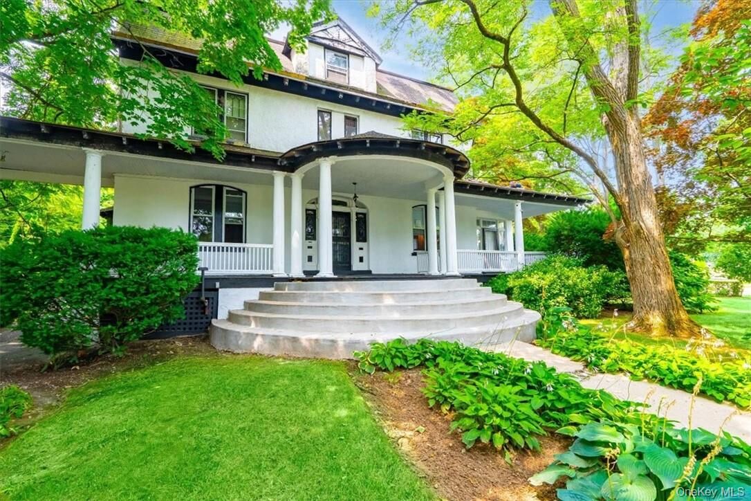 Property Photo:  61 Hamilton Avenue  NY 10801 