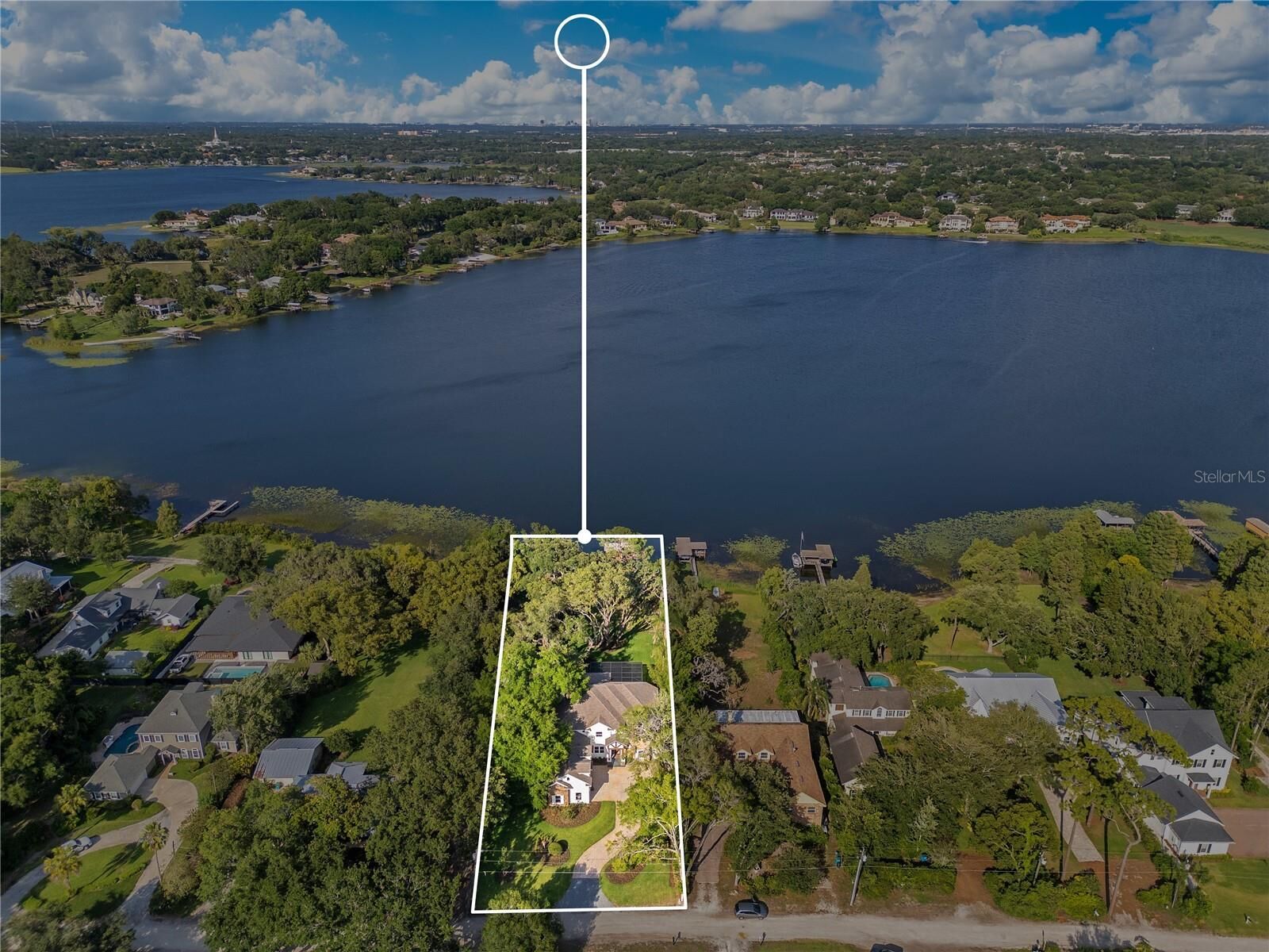 Property Photo: 1003 Oakdale Street FL 34786