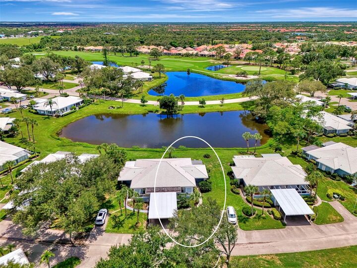 Property Photo: 420 Wexford Circle 124 FL 34293