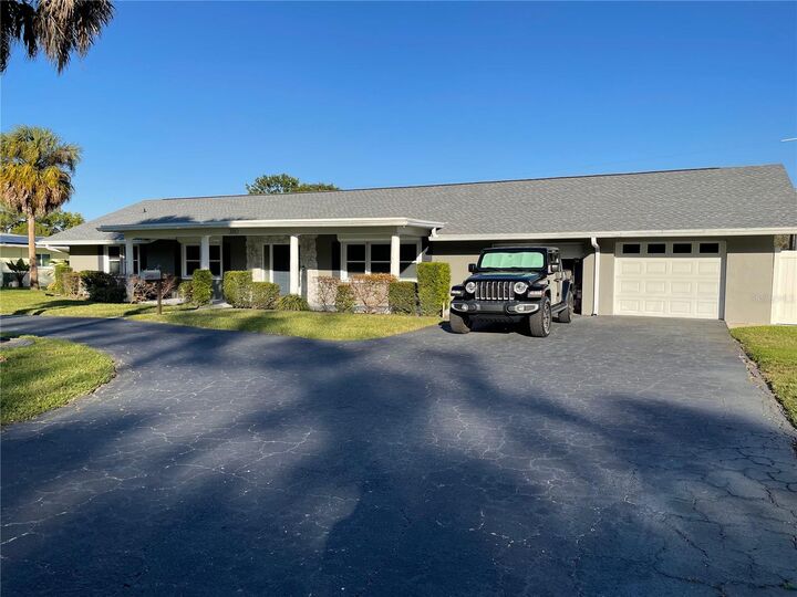 2207 51st Street W  Bradenton FL 34209 photo