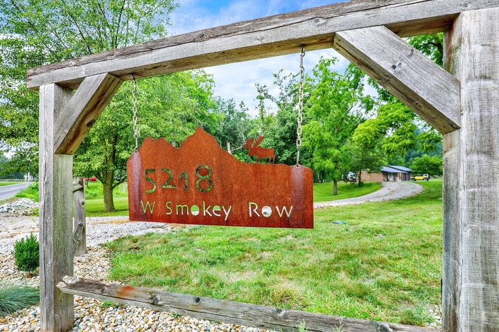 Property Photo:  5218 W Smokey Row Road  IN 46143 