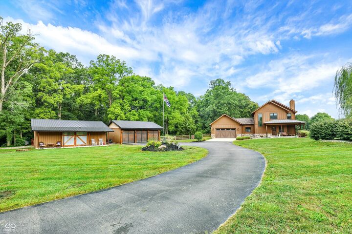 Property Photo: 5218 W Smokey Row Road IN 46143