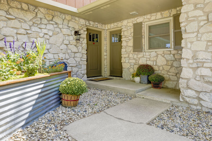 Property Photo:  5915 W 1400 N  IN 46036 