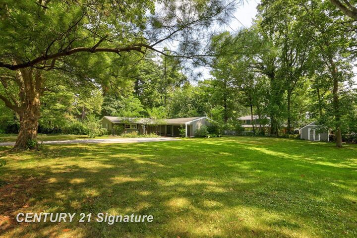 Property Photo:  1556 Sullivan Drive  MI 48638 