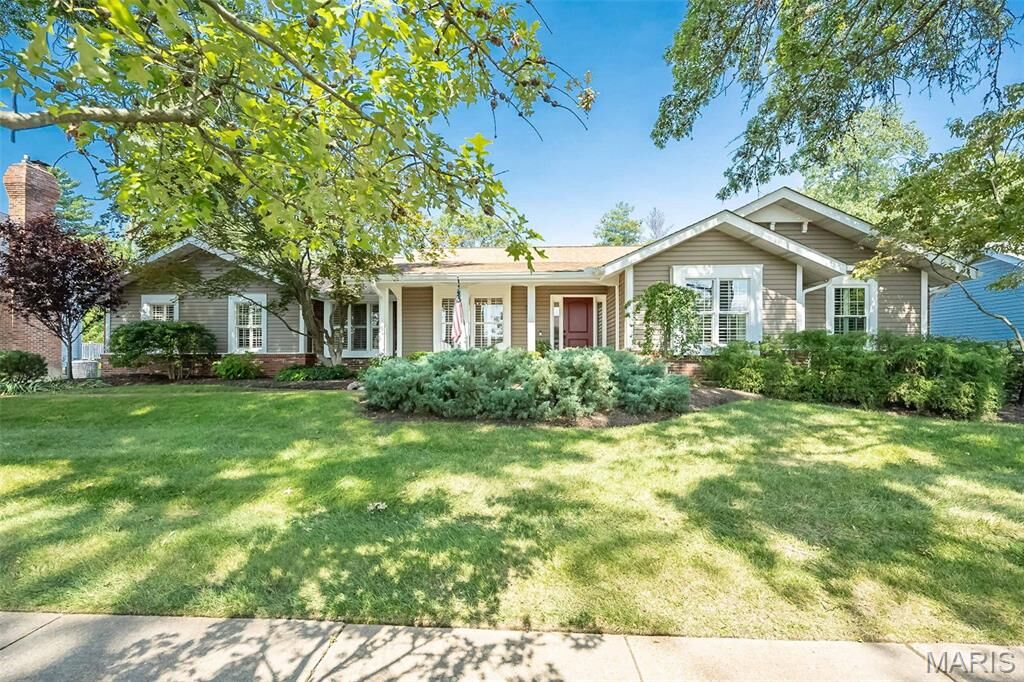 Property Photo:  14569 Crossway Court  MO 63017 