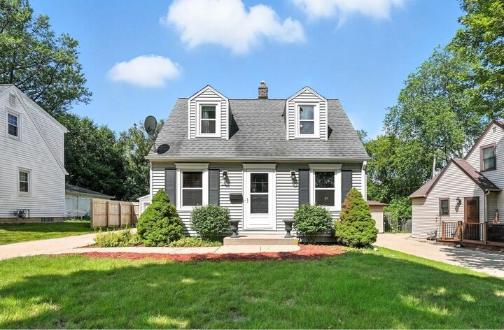 2909 S Orleans Ave  West Allis WI 53227 photo
