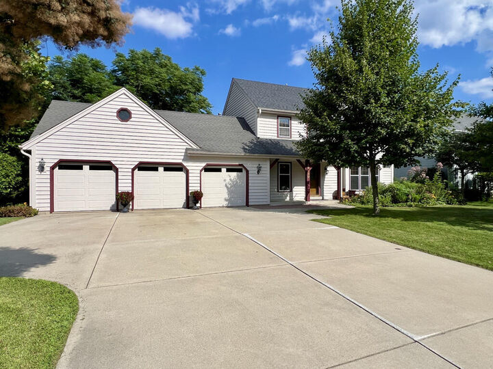 13130 W Scarborough Dr  New Berlin WI 53151 photo