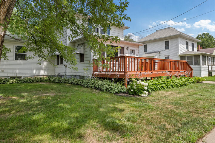 Property Photo: 610 Central Ave WI 54656