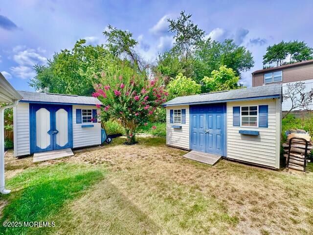 Property Photo:  15 Andover Road  NJ 08857 
