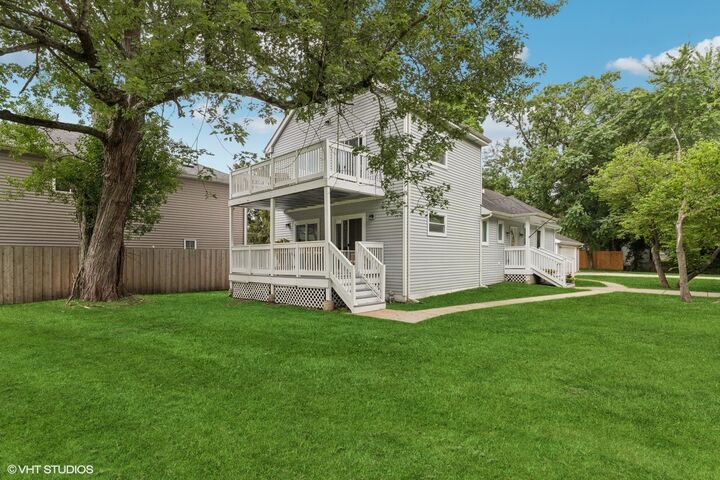 811 Woodland Road  Wauconda IL 60084 photo