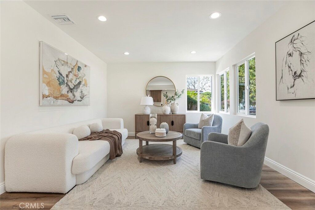 Property Photo:  4250 McConnell Boulevard  CA 90066 