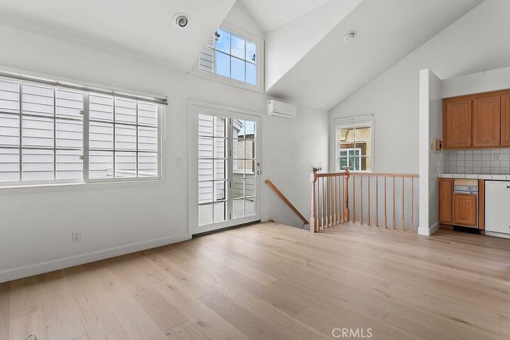 Property Photo:  426 Goldenrod Avenue 1/2  CA 92625 