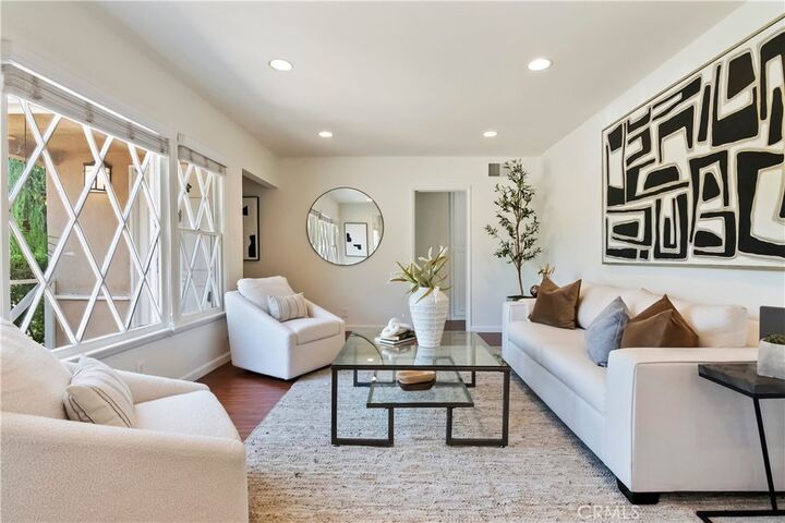 Property Photo:  16828 Margate Street  CA 91436 
