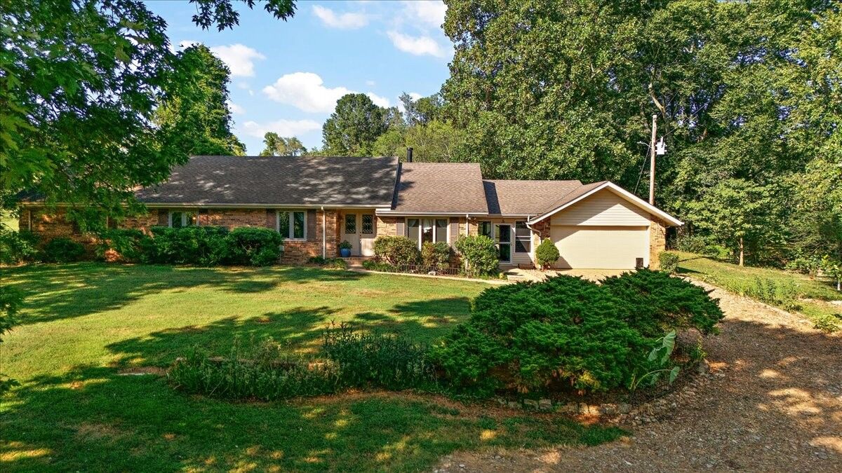 Property Photo:  264 Puncheon Camp Rd  TN 37020 