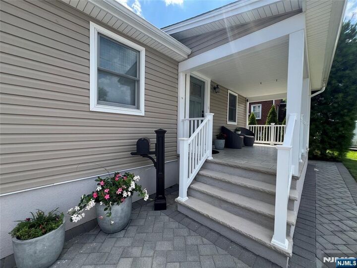Property Photo:  76 Birchwood Drive  NJ 07407 