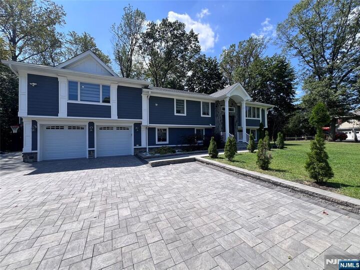 Property Photo:  25 Biscayne Drive  NJ 07446 