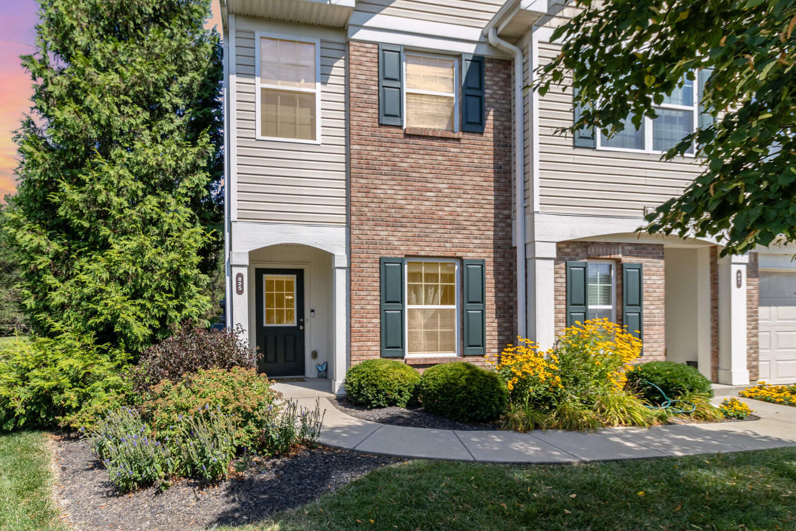 Property Photo:  825 Foinavon Lane  KY 41094 