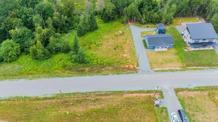36 Runway Court — photo 1