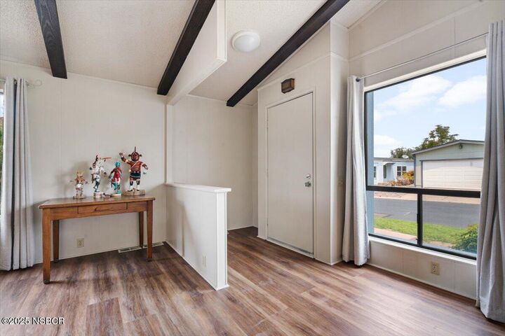 Property Photo: 1126 Sunnyslope Lane CA 93455