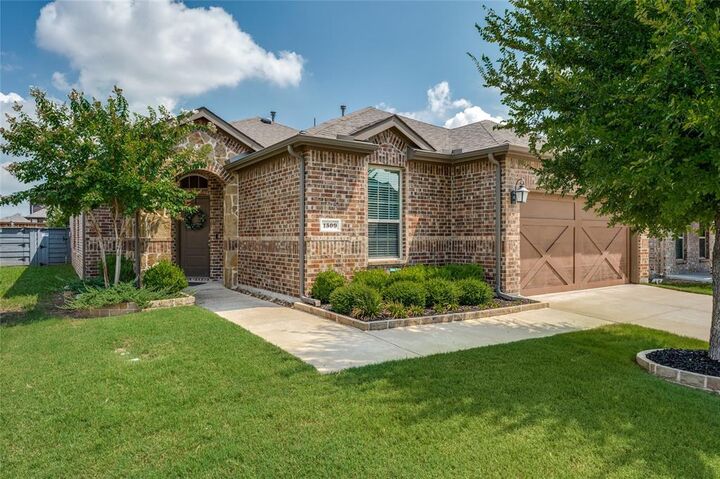 Property Photo: 1509 Summit View Lane TX 76227