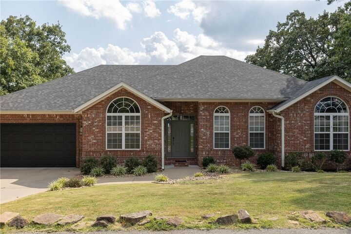 Property Photo: 7 Stratfield Lane AR 72714