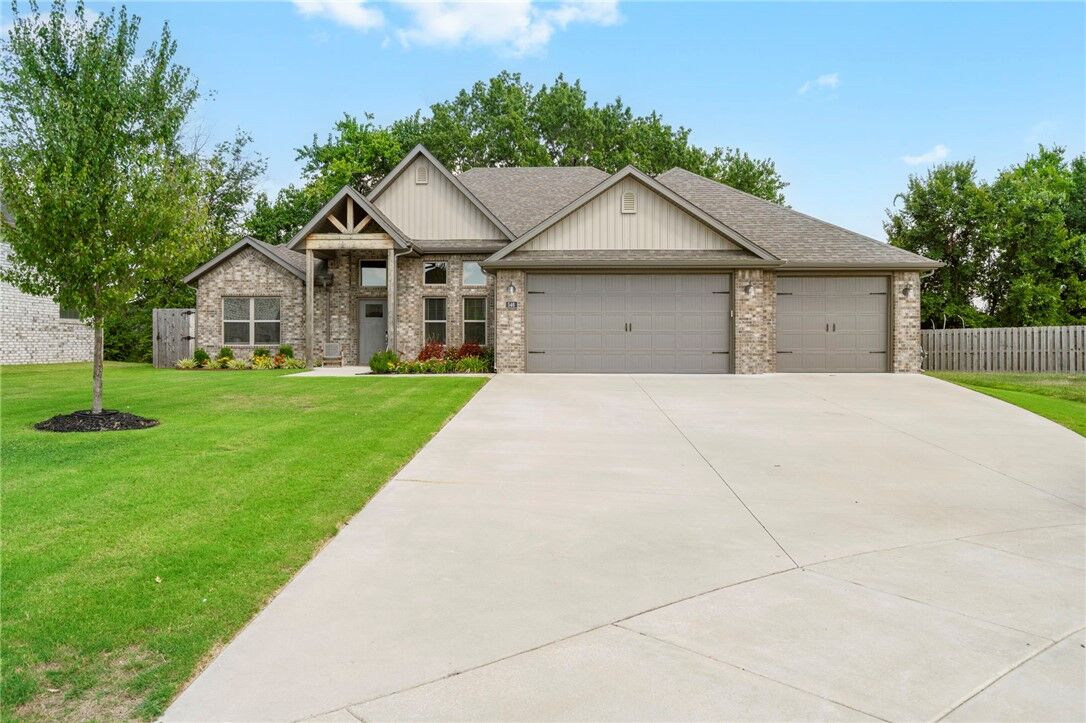 Property Photo: 546 N Phoenix Road AR 72704