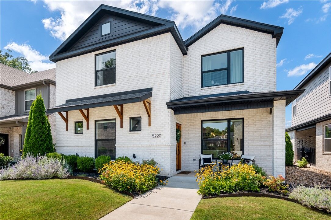 Property Photo: 5220 S Brookmere Street AR 72758