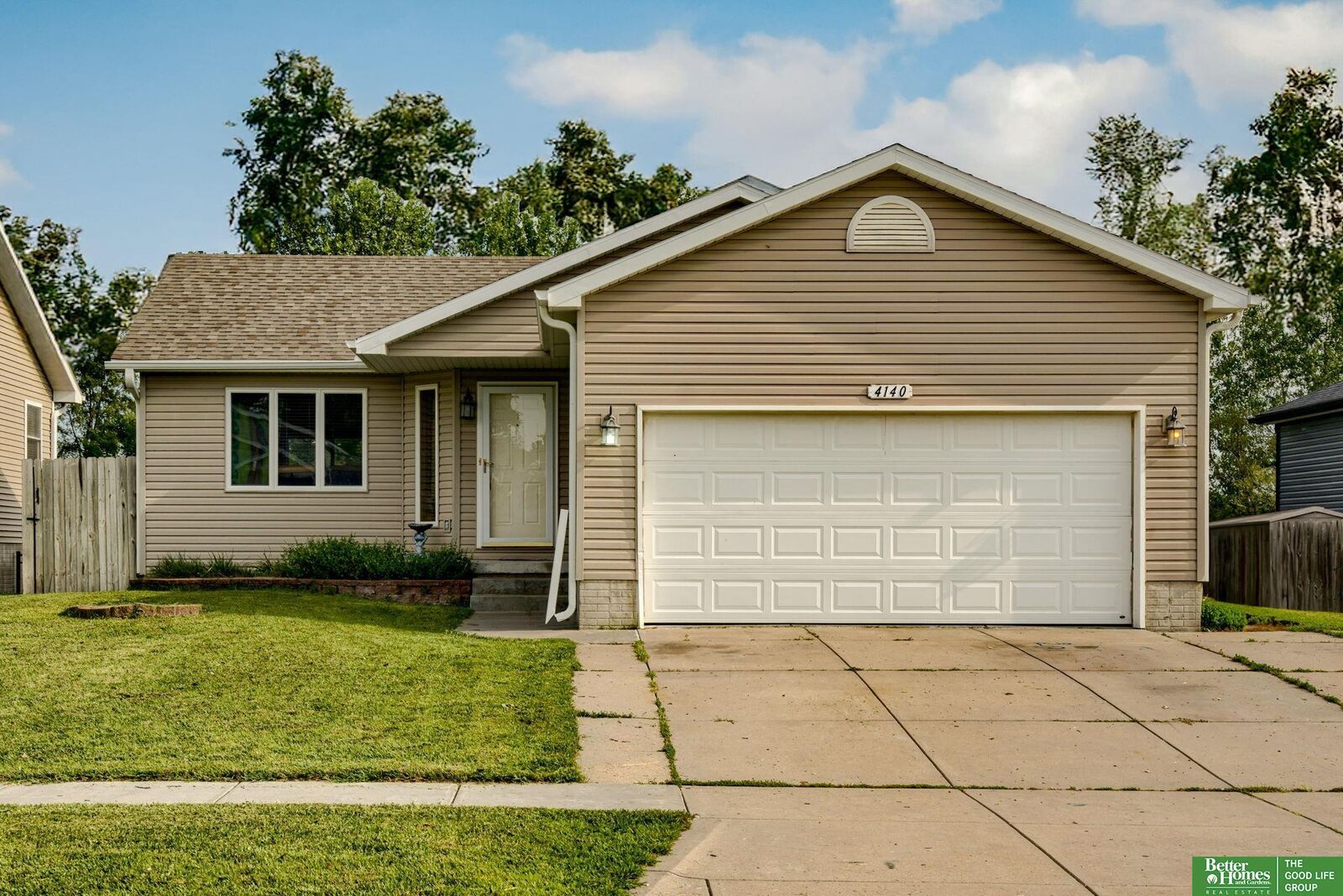Property Photo:  4140 W Huntington Avenue  NE 68524 