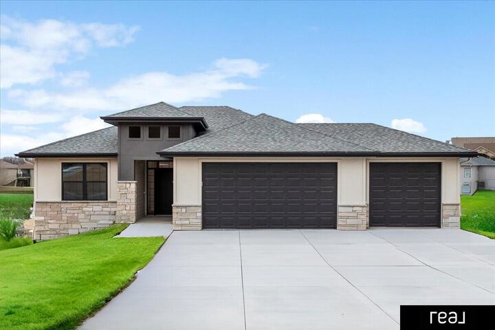 22041 Elderberry Road  Glenwood IA 51534 photo