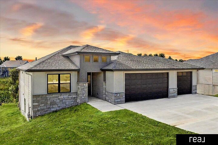 22041 Elderberry Road  Glenwood IA 51534 photo