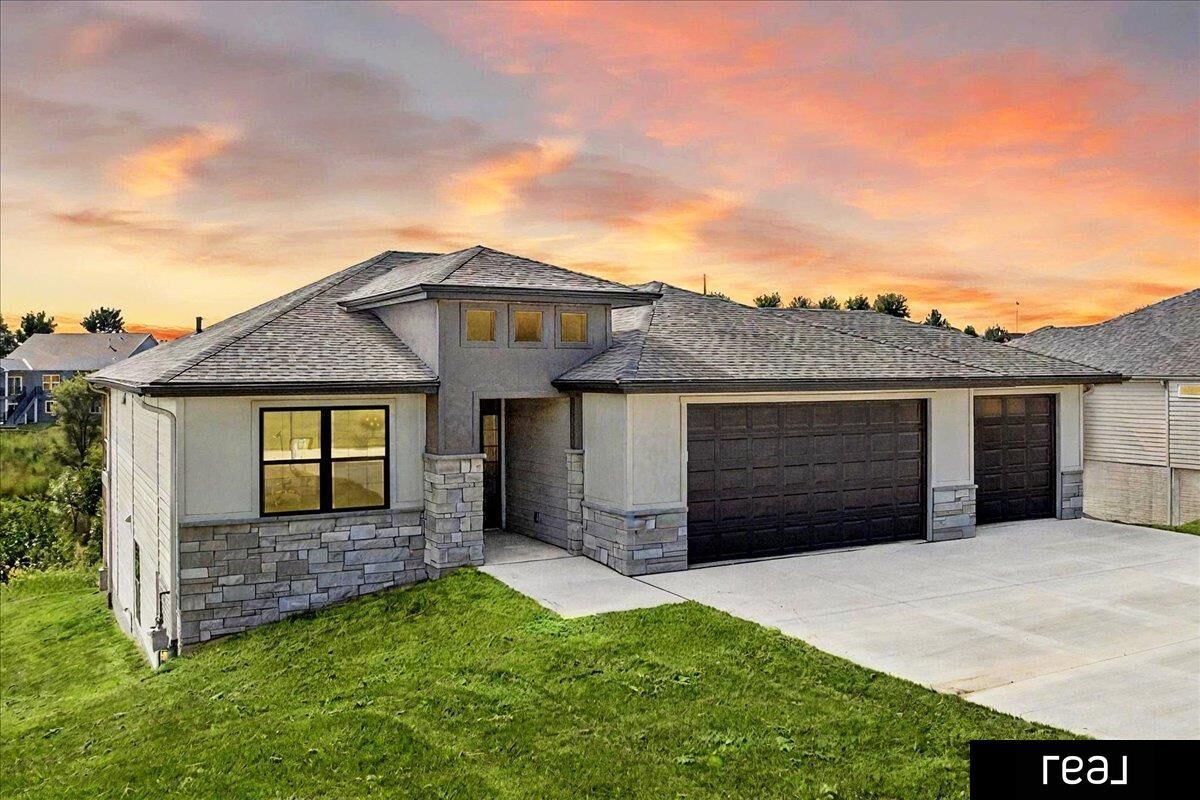 Property Photo:  22041 Elderberry Road  IA 51534 